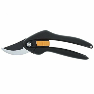 fiskars-bypass-gartenschere-fuer-frische-aeste-und-zweige-antihaftbeschichtet-hochwertige-stahl-klingen-laenge-20-cm-schwarz-orange-singlestep-p26-1000567-2